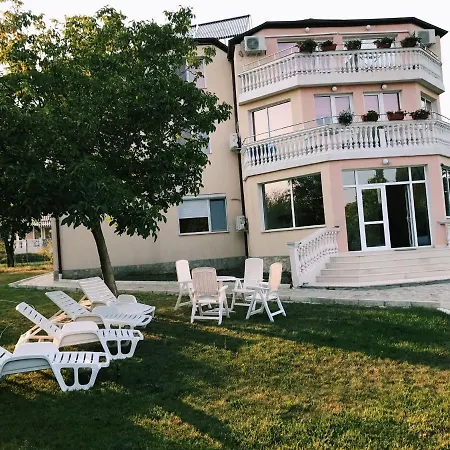 בית הארחה Slav 3*